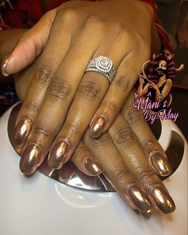metallic gold nails for dark skin