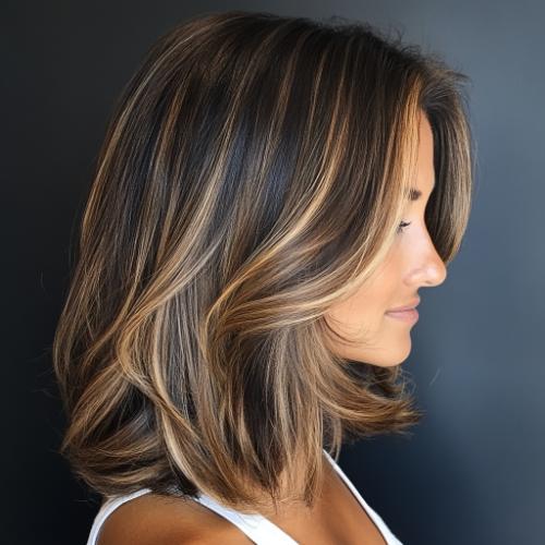 Medium Layered Lob with Highlights