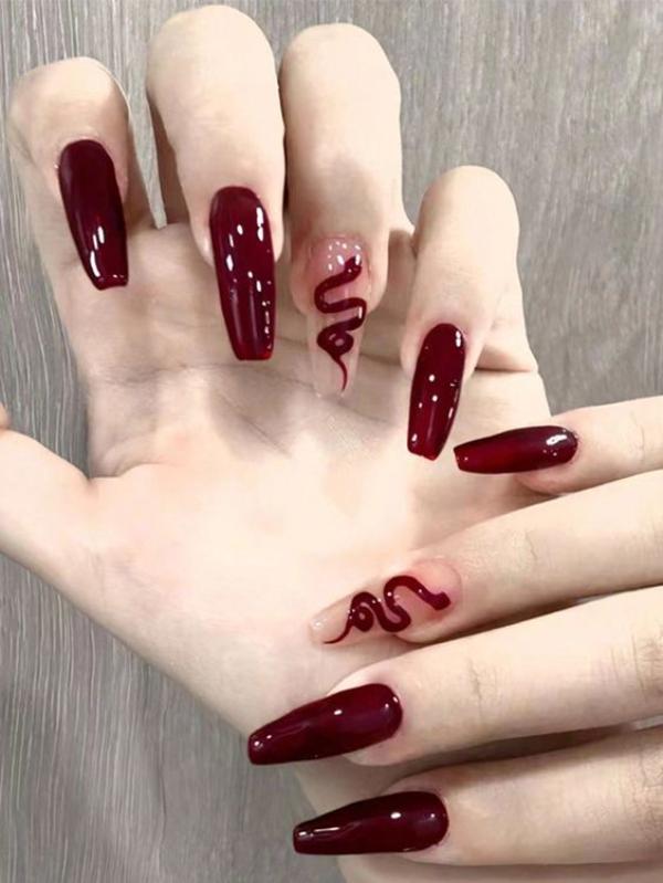 snake red nails