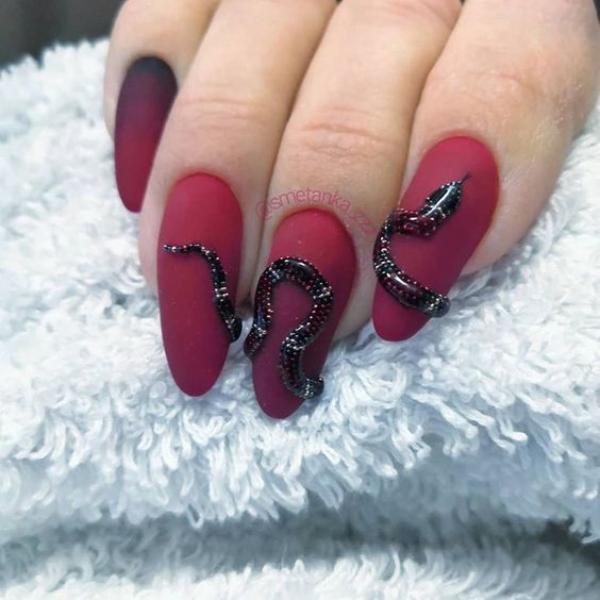 snake ombre nails