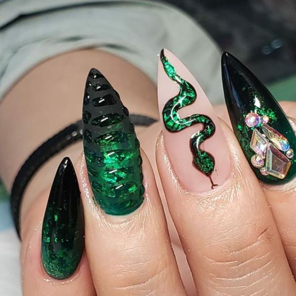 green-serpent-nails design art