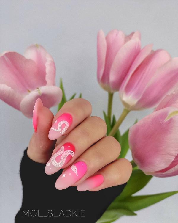 snake nails pink