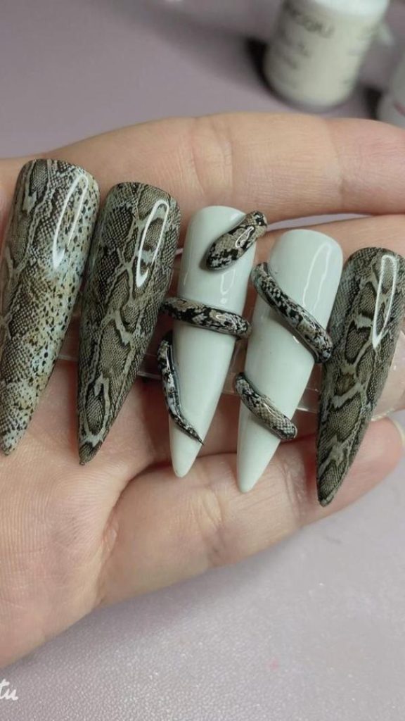 snake-skin-long-stiletto-nails