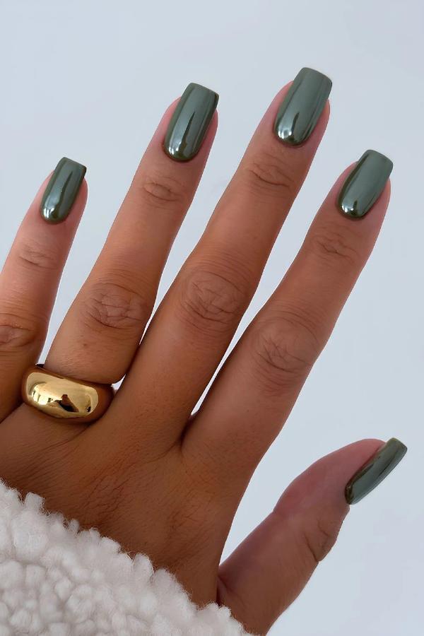 Dark Matcha Nail Art