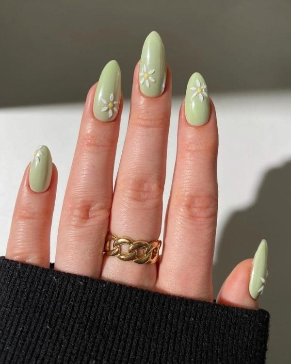 Flower Matcha Nails