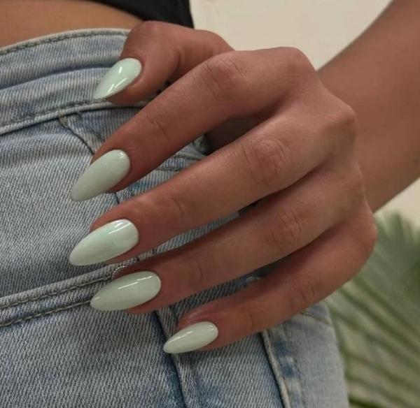 Matcha Nails Almond-Shaped Single Color