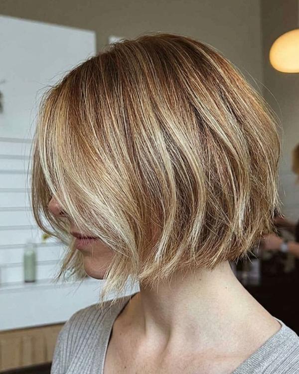Sliced Bob Haircuts Ideas with Balayage Highlights