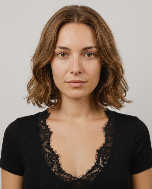 Riviera Bob Wavy Neck-Length